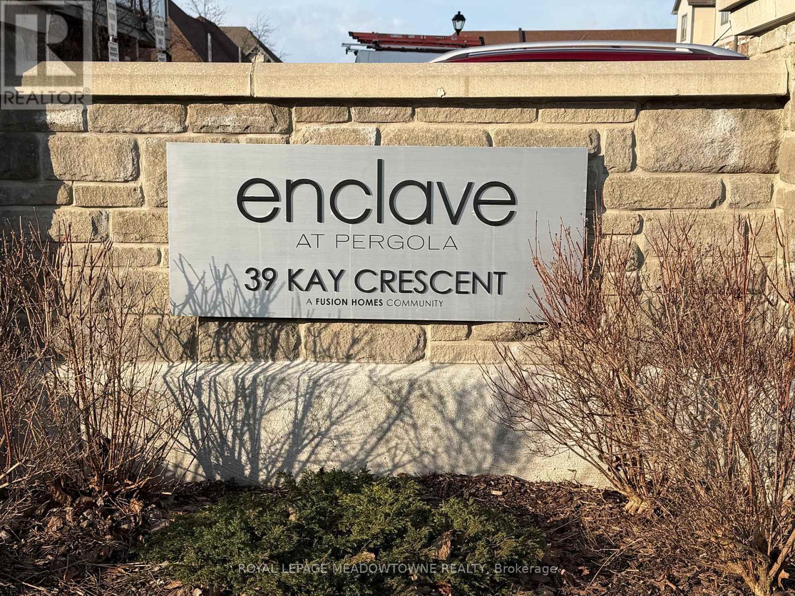 #20 39 KAY CRESCENT - 33