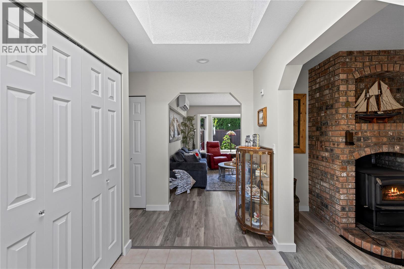 1332 Chesterton Pl - 17