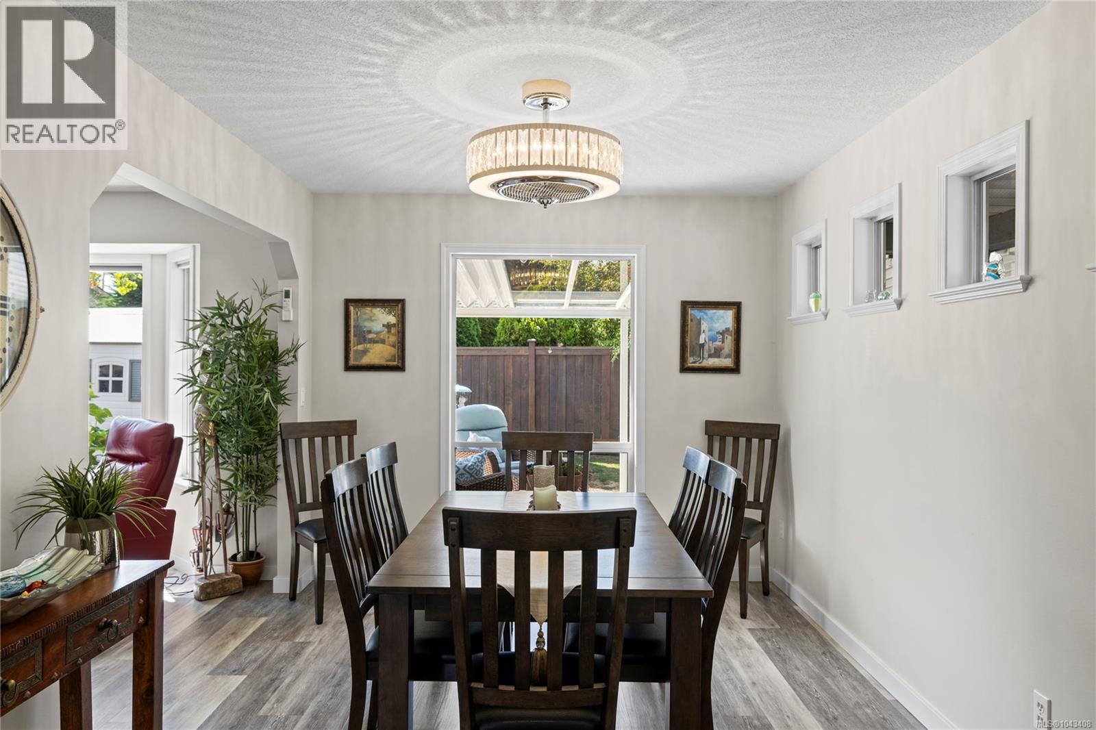 1332 Chesterton Pl - 19