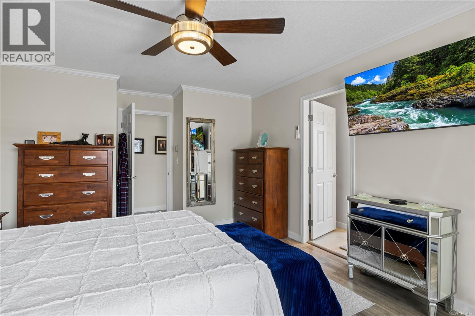 1332 Chesterton Pl - 33