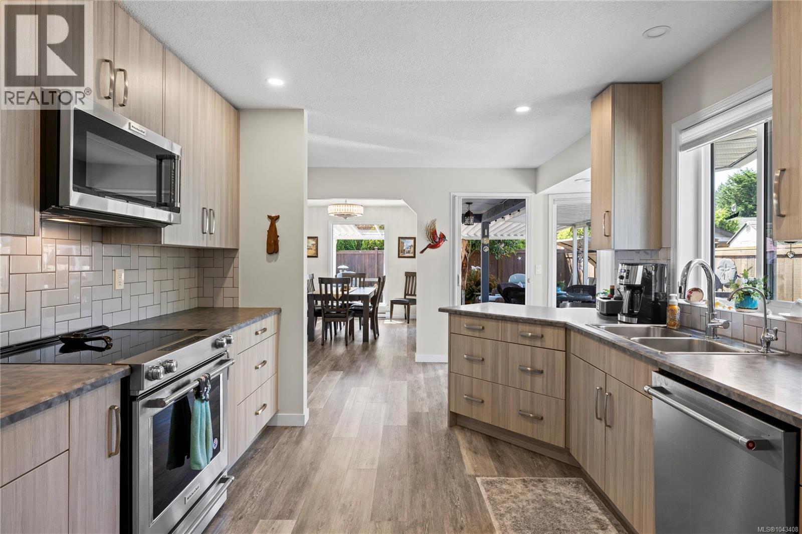 1332 Chesterton Pl - 4