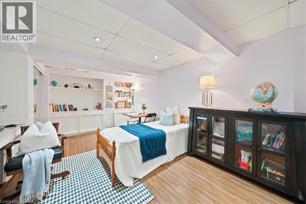 8 MAVIN Street - 36