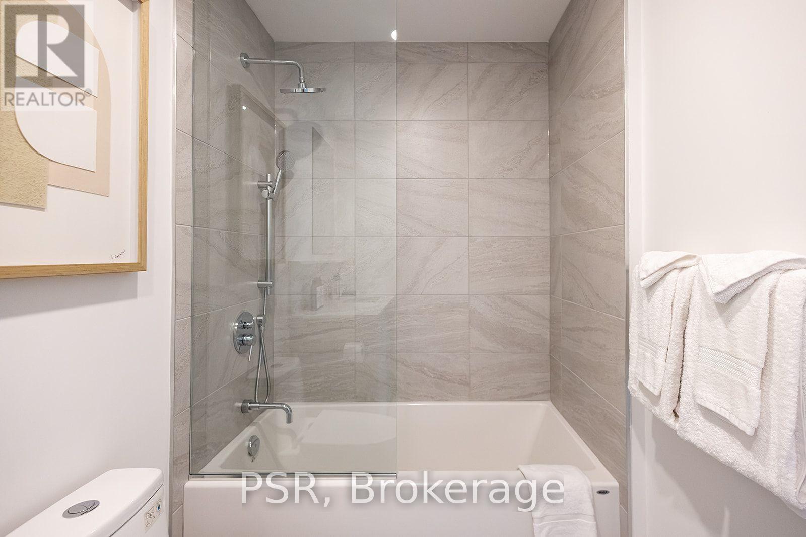 #108 100 CARRICK TRAIL - 15