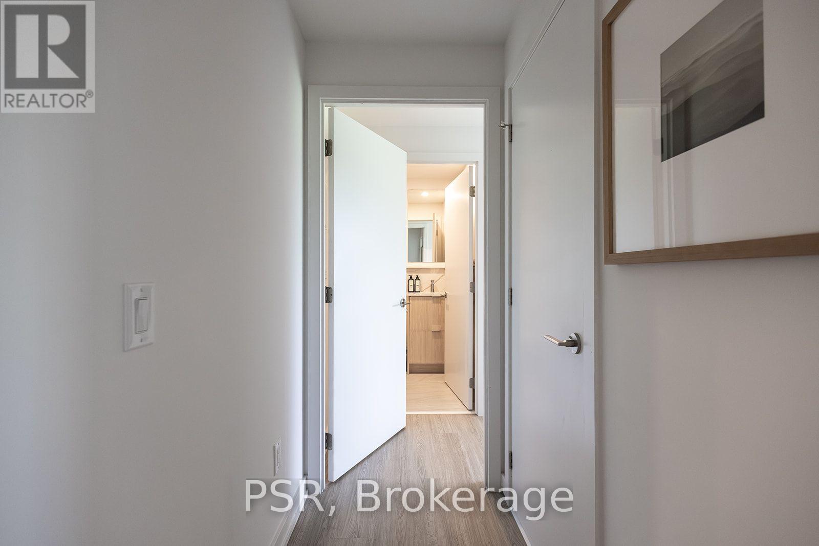 #108 100 CARRICK TRAIL - 26