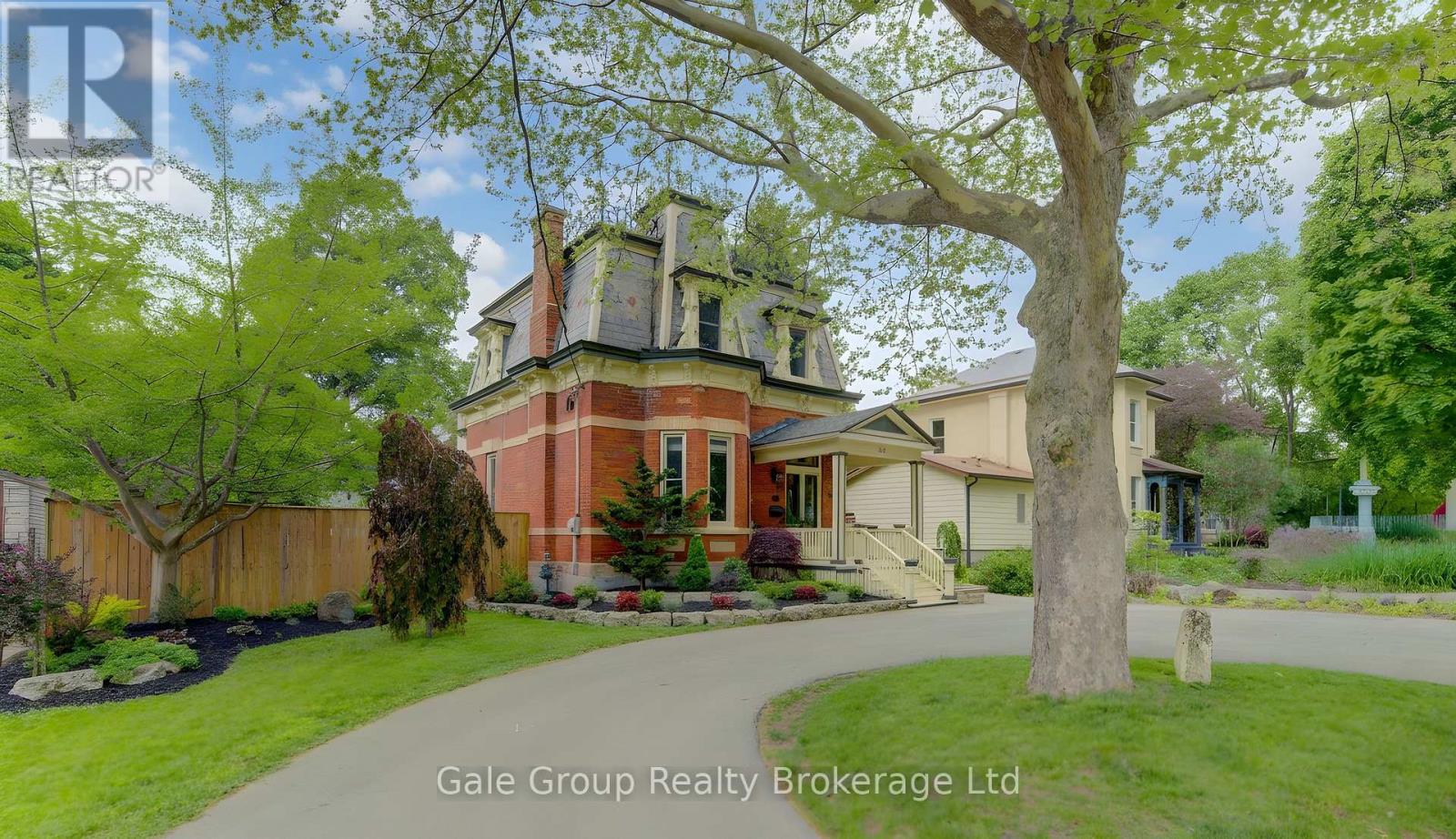 257 LIGHT STREET - 1
