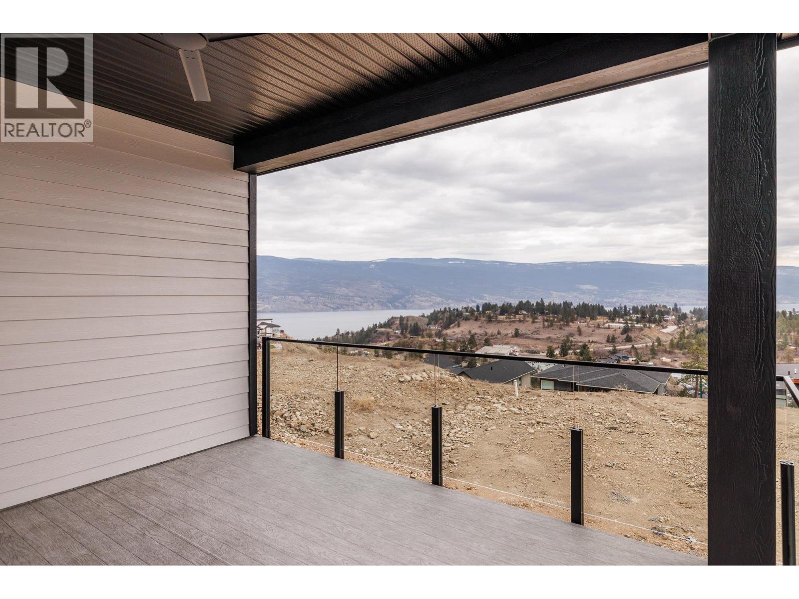 17567 Dickinson Place, Summerland