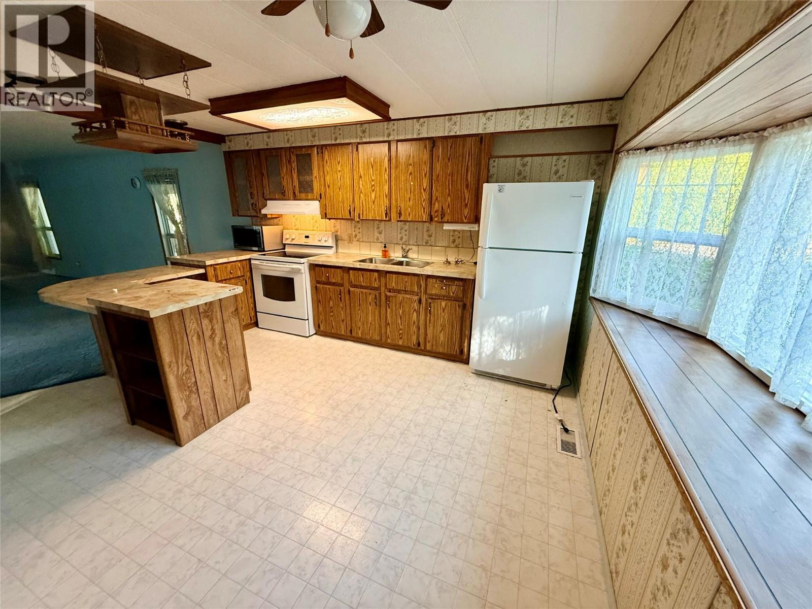627 Swanson Place - 10