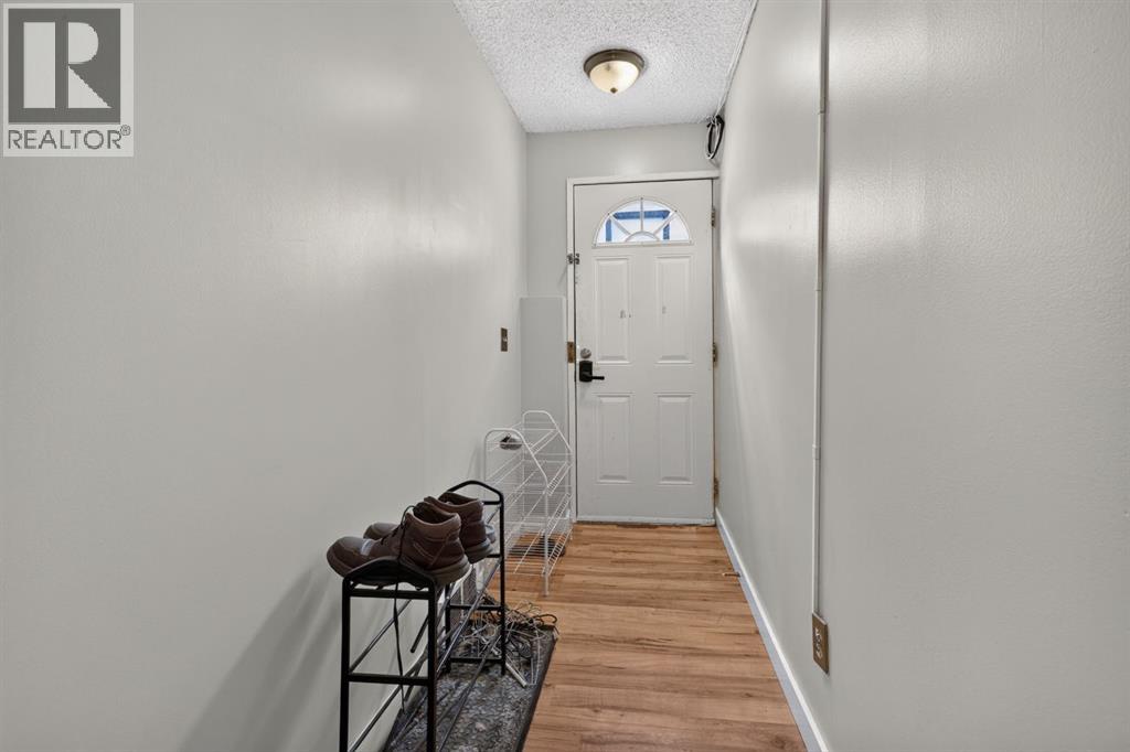 319 Rundlelawn Road NE - 15