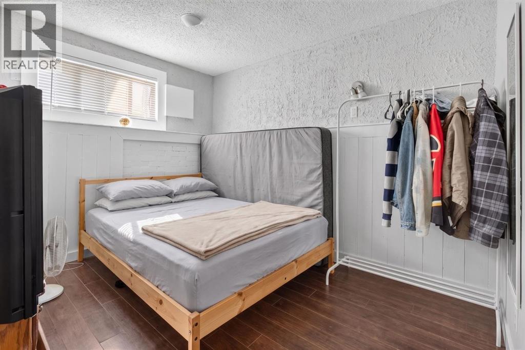 319 Rundlelawn Road NE - 17