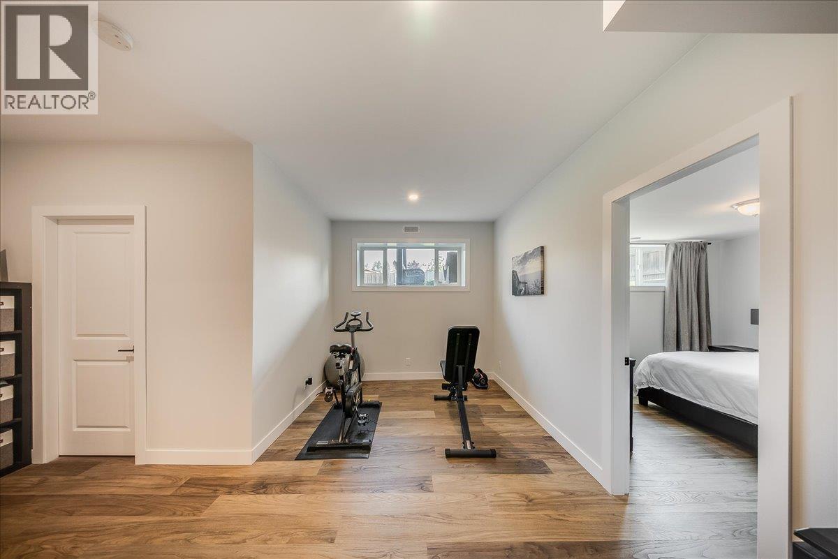 70 WALNUT Avenue - 30