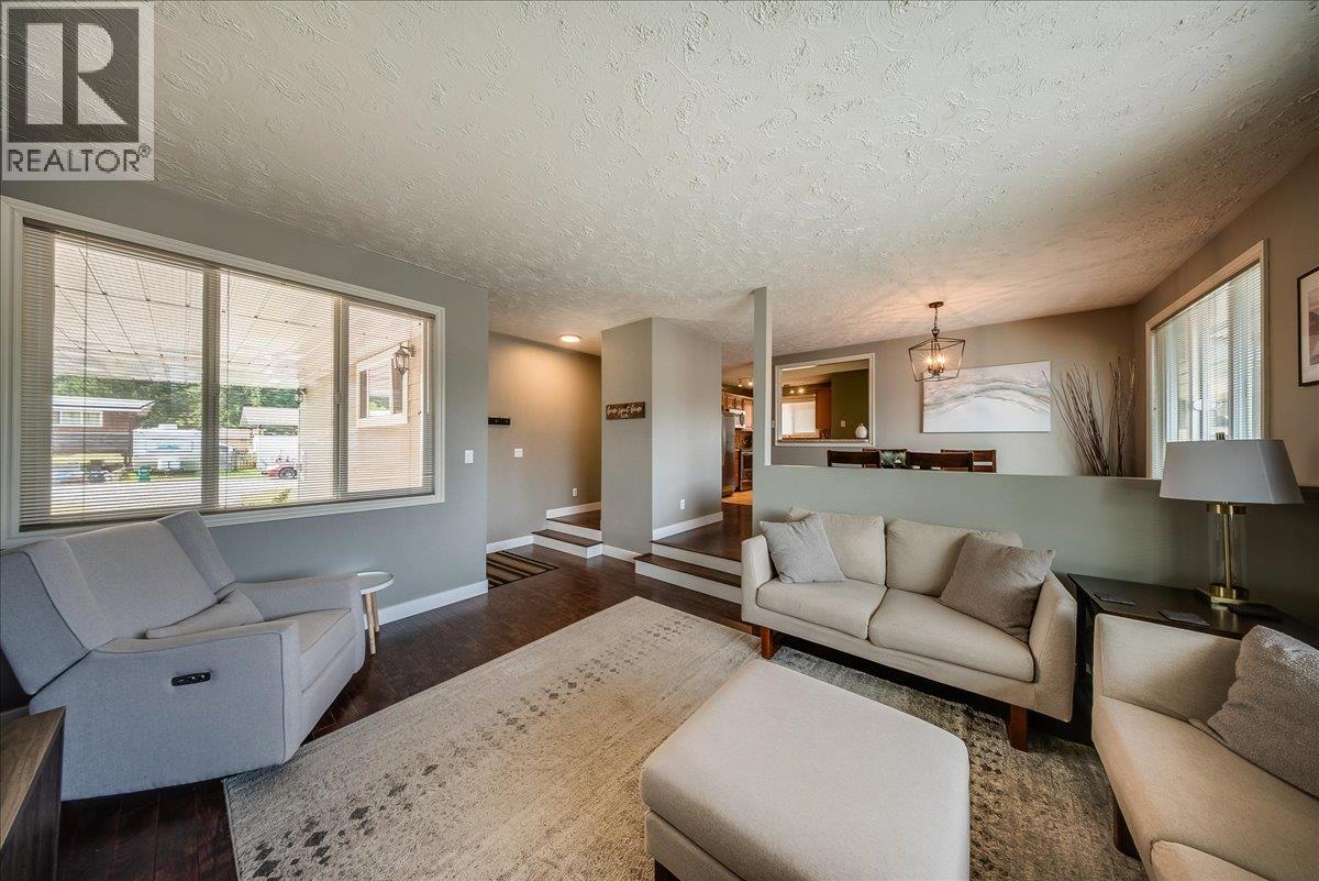 70 WALNUT Avenue - 6