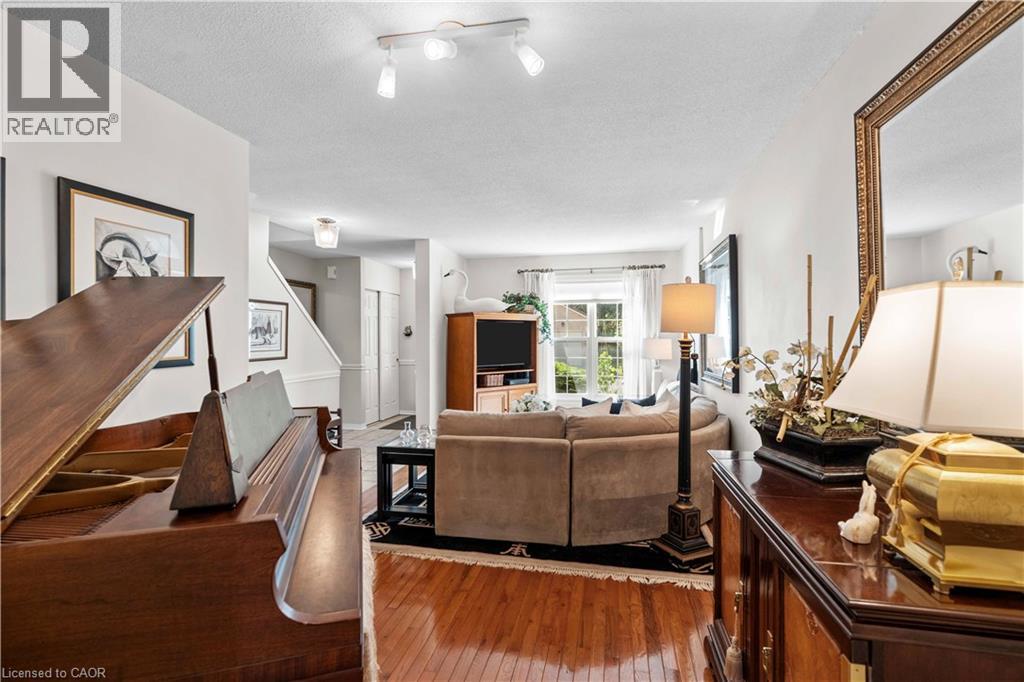 #56 2272 MOWAT Avenue - 7