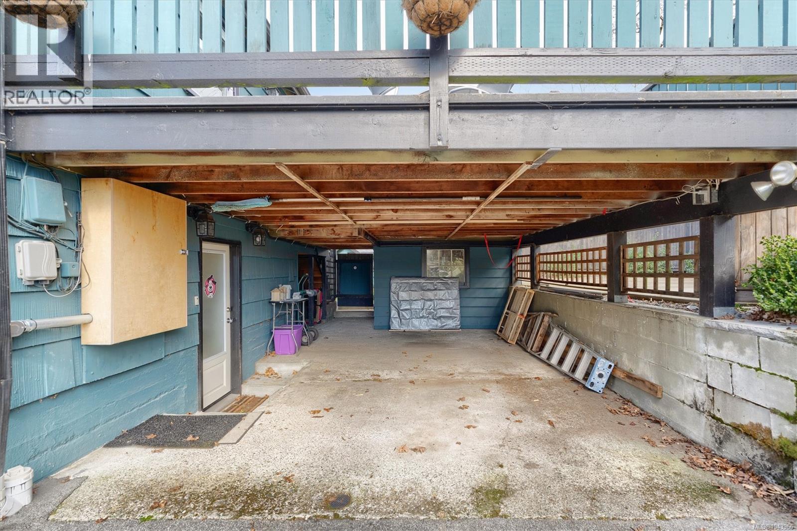 3771 Winston Cres - 40