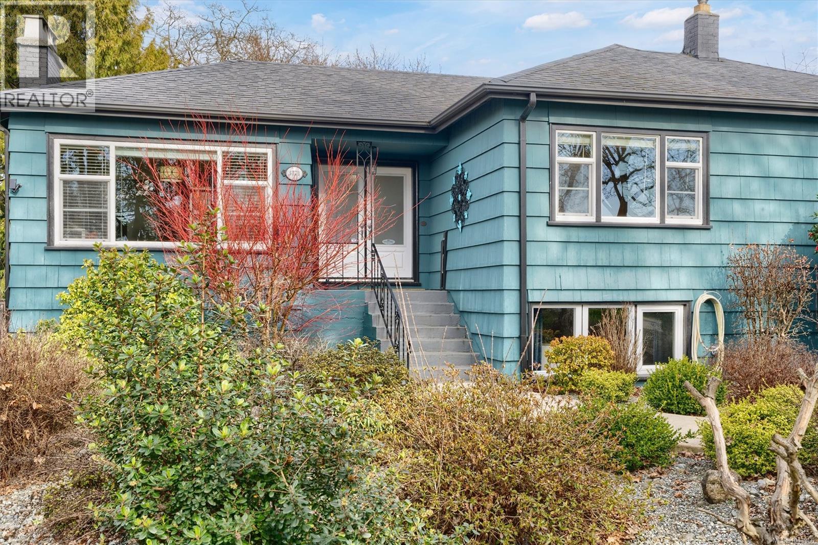 3771 Winston Cres - 45