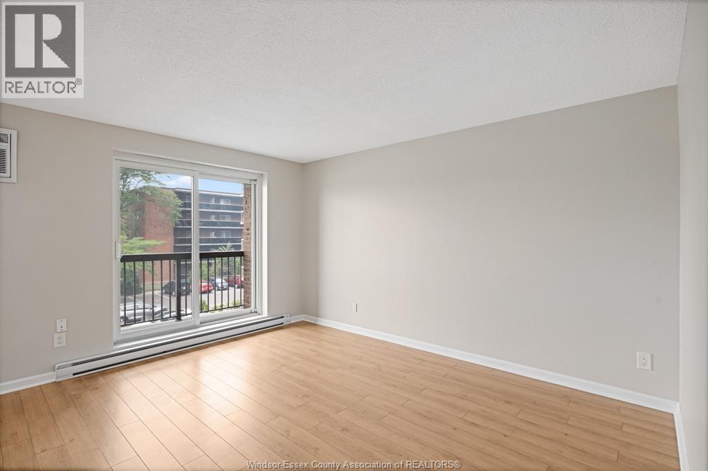 #306 3950 WYANDOTTE STREET East - 11