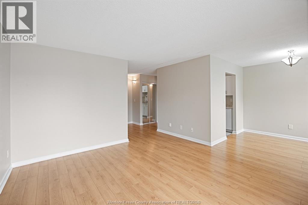 #306 3950 WYANDOTTE STREET East - 14
