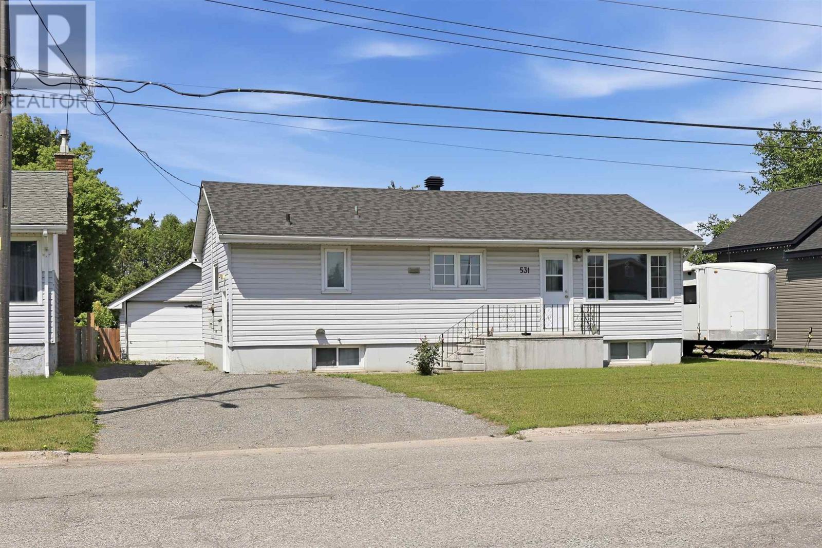 531 Farwell TER - 1