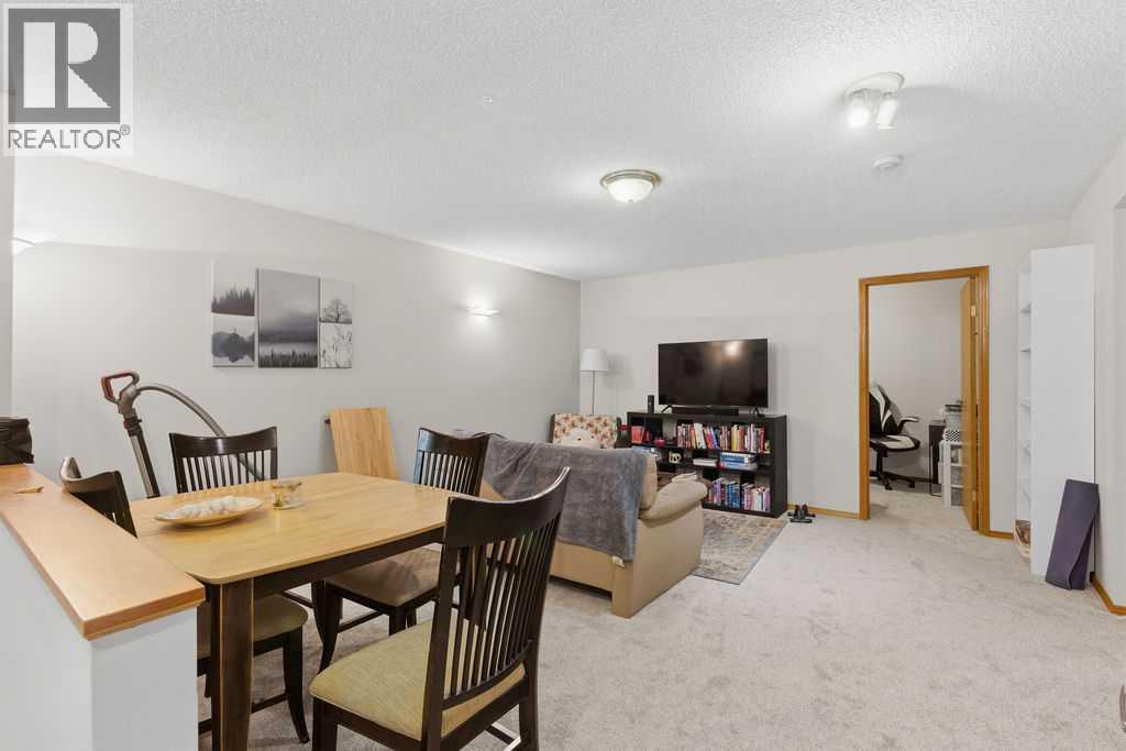 2219 35 Street SW - 20
