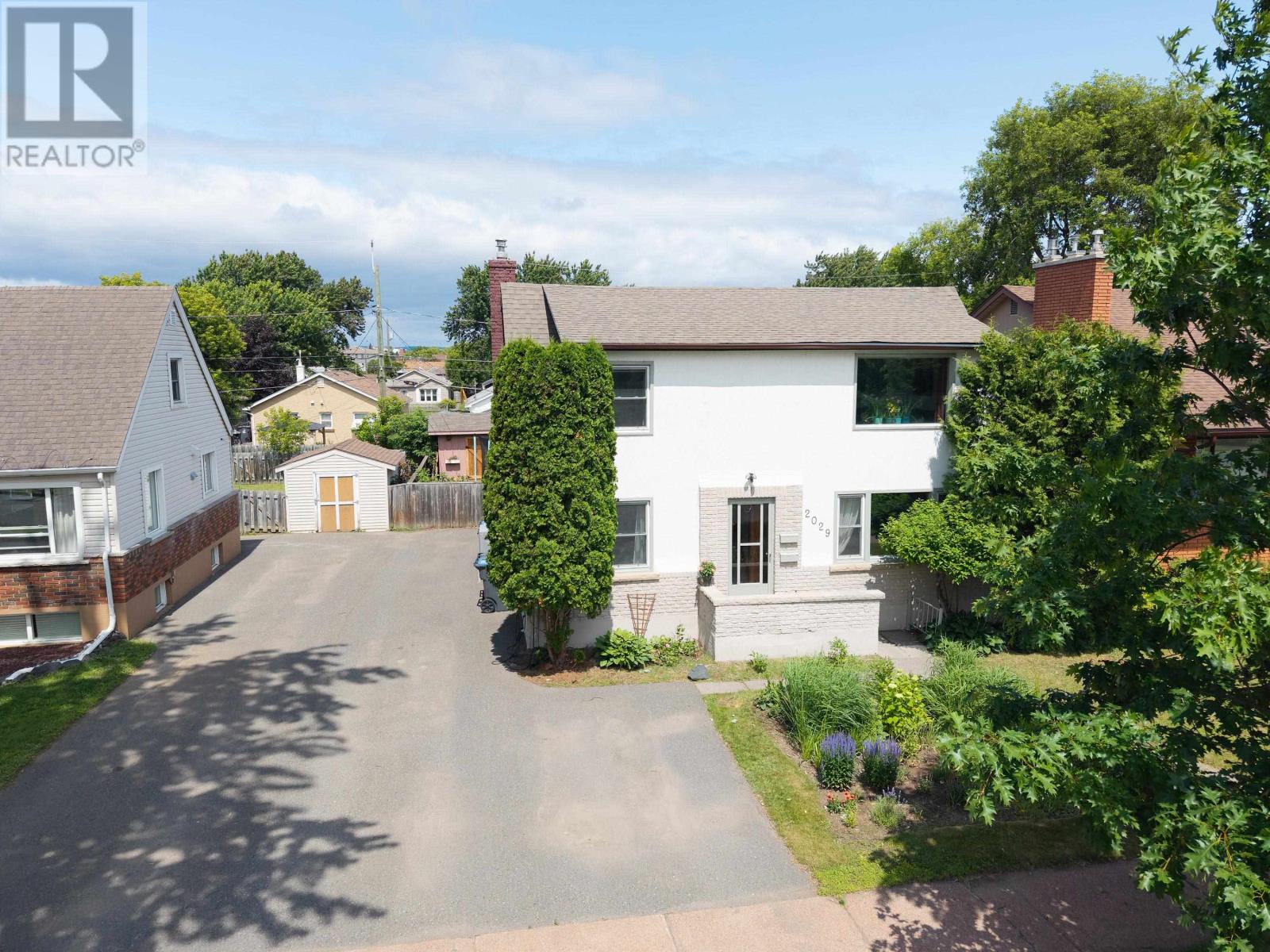2029 Hamilton Ave. - 50