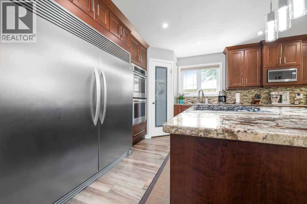 555 10 Street - 24