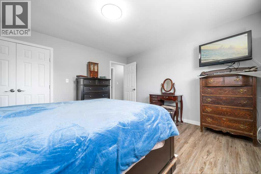555 10 Street - 31
