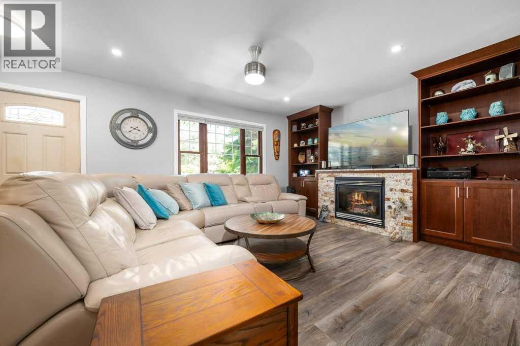 555 10 Street - 22