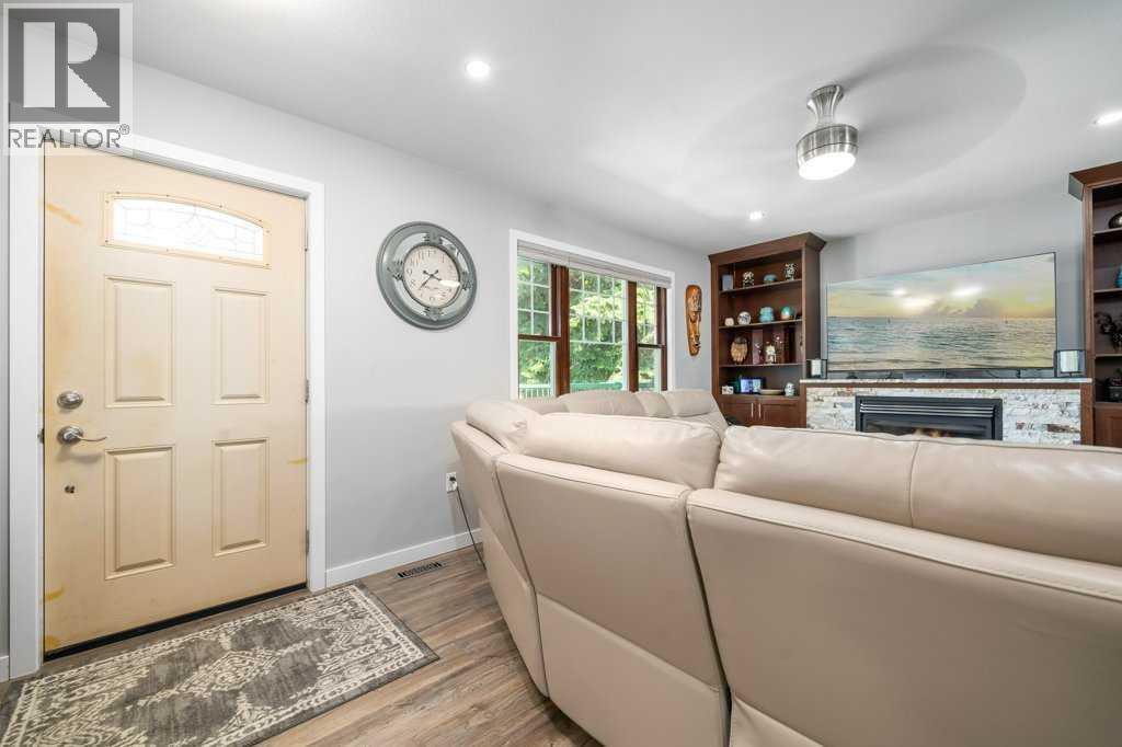 555 10 Street - 21