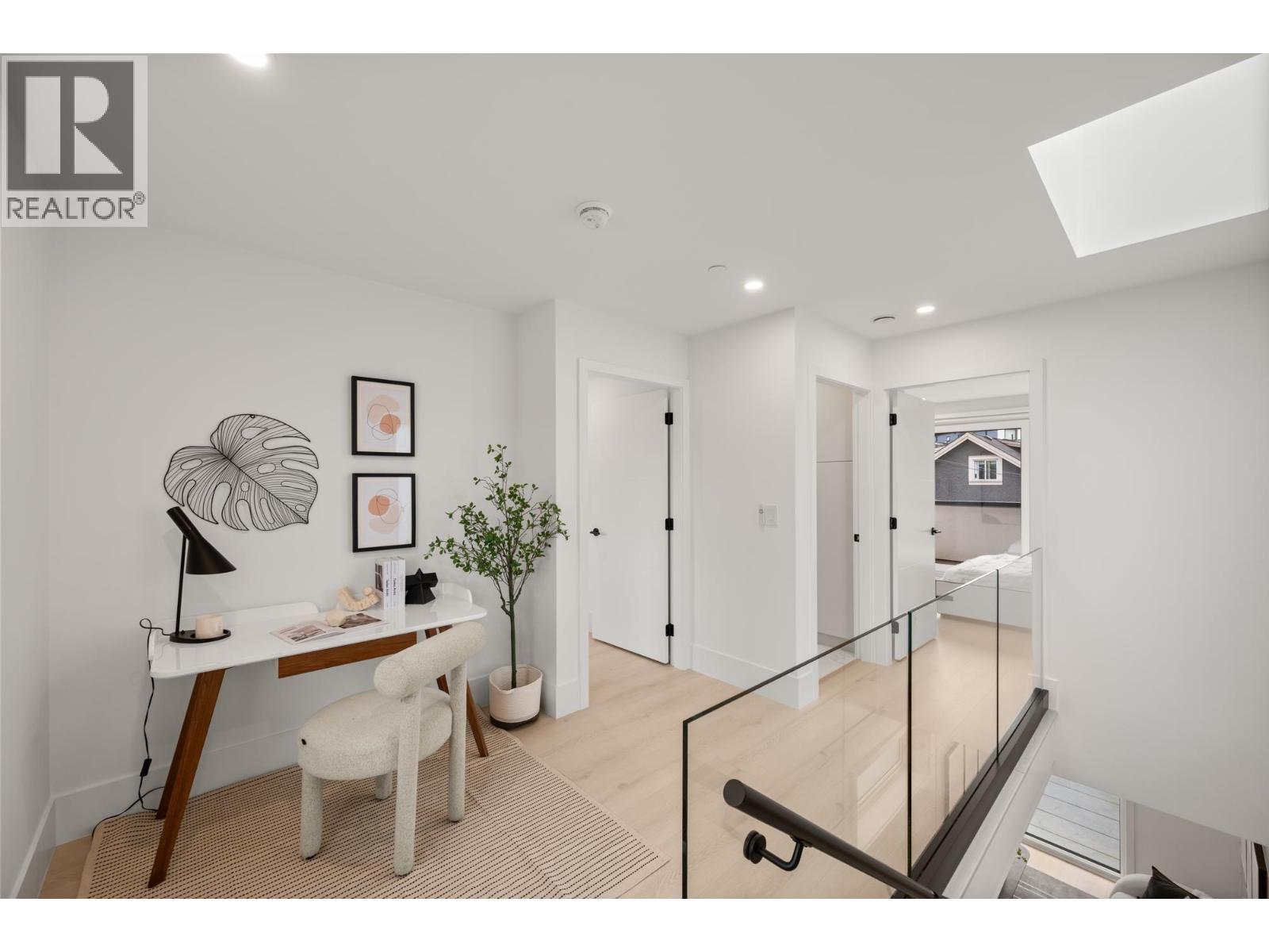 2 Bed, 3 Bath House for Sale in Vancouver – 3430 MONS DRIVE, Vancouver – MLS# R3148484 - Image 20