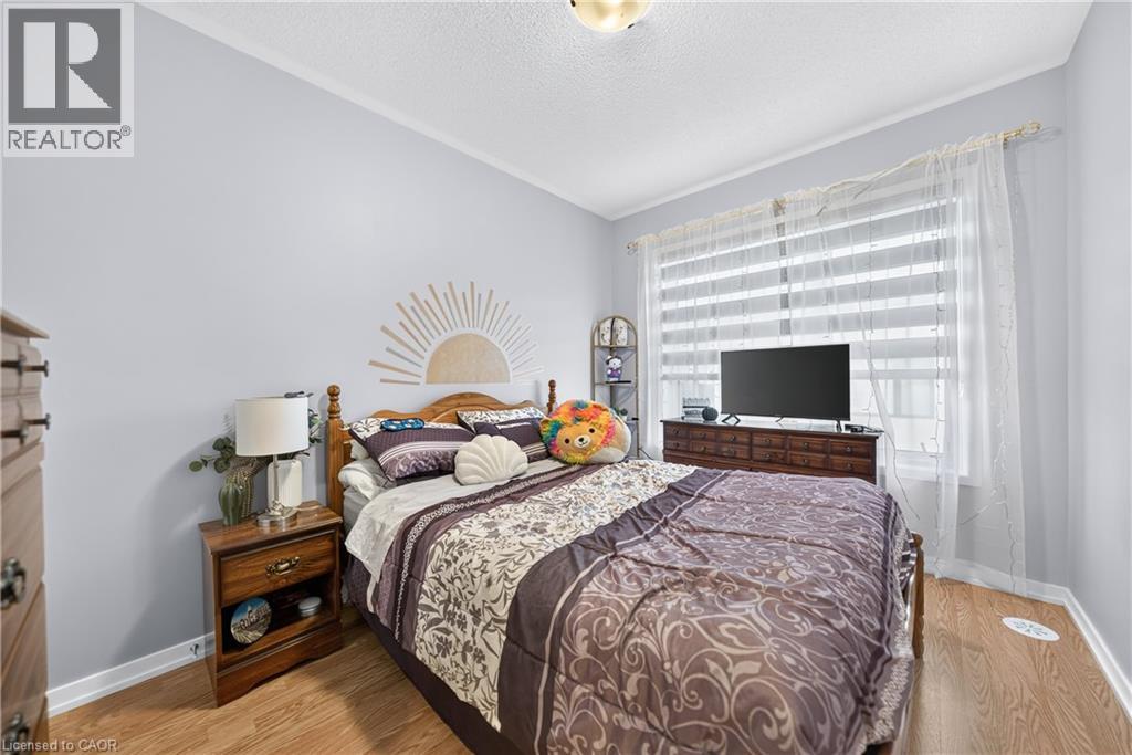 49 LAMBERT Lane - 29