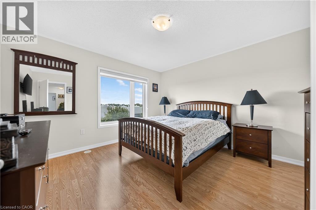 49 LAMBERT Lane - 24