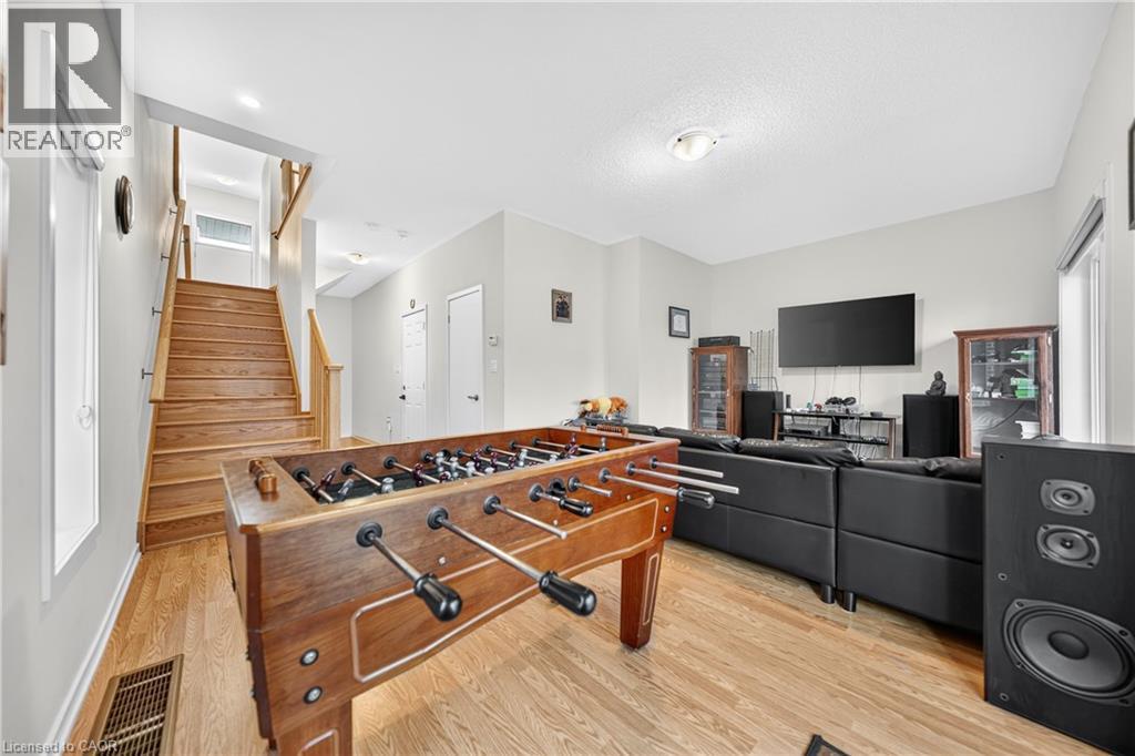 49 LAMBERT Lane - 36