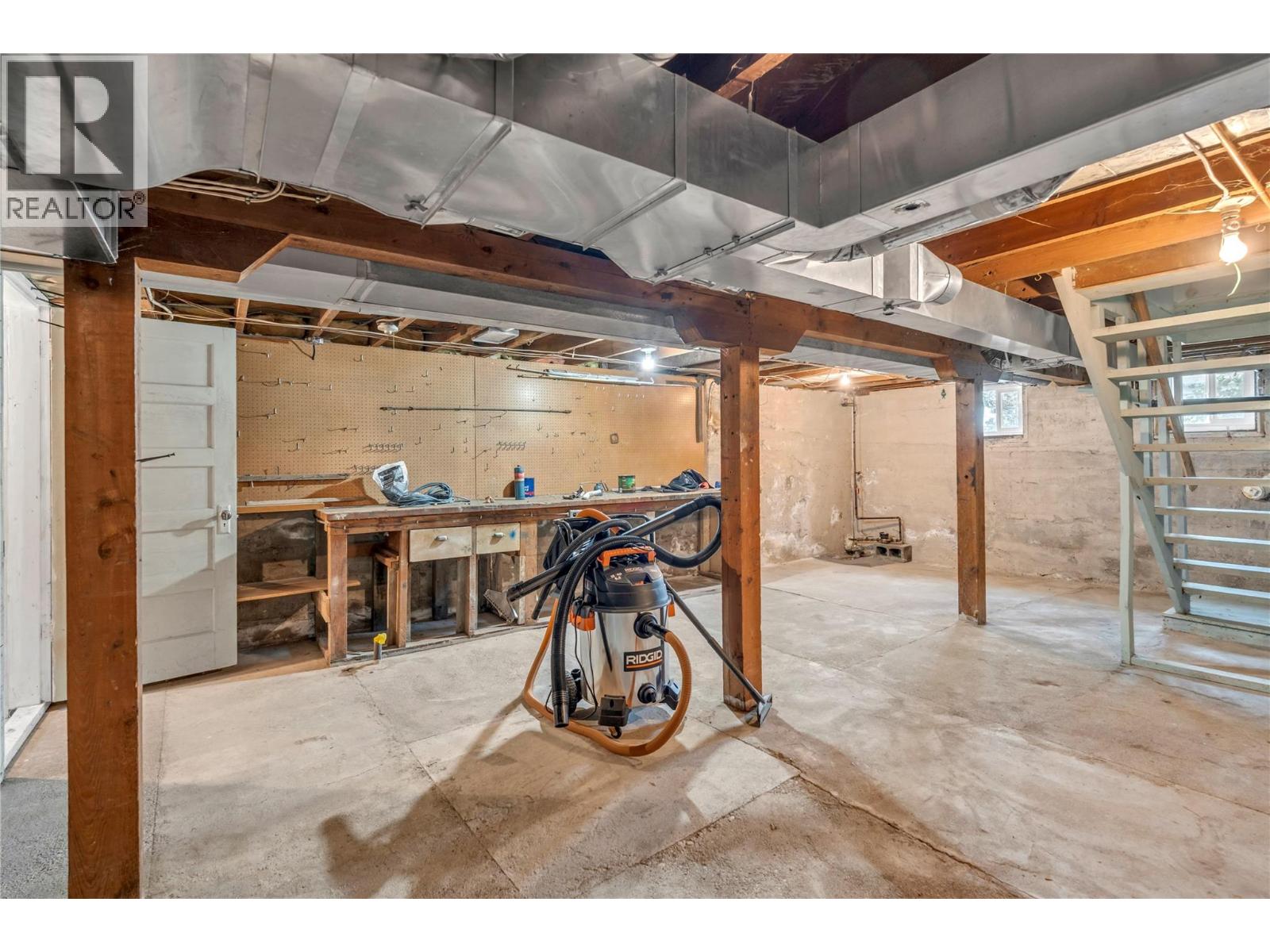  640 Upper Bench Road North, Penticton