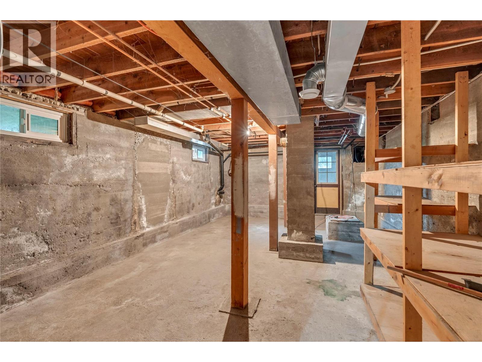  640 Upper Bench Road North, Penticton