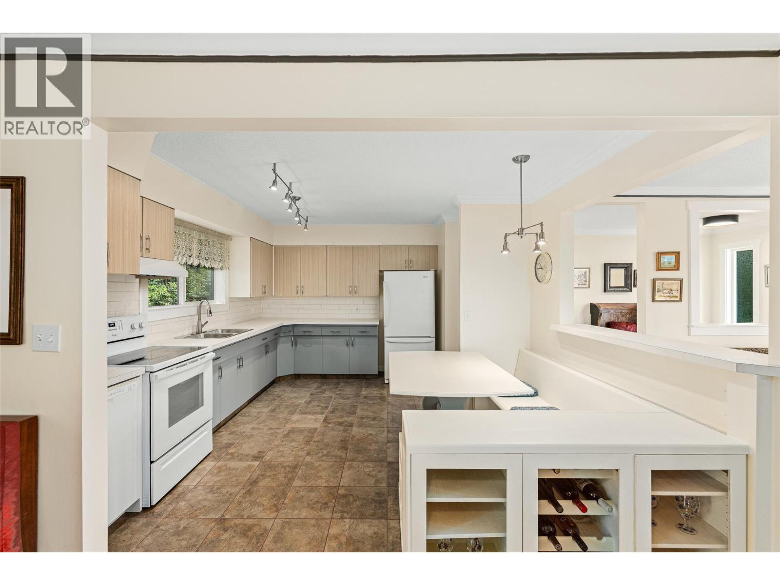 10330 Meadow Road - 15