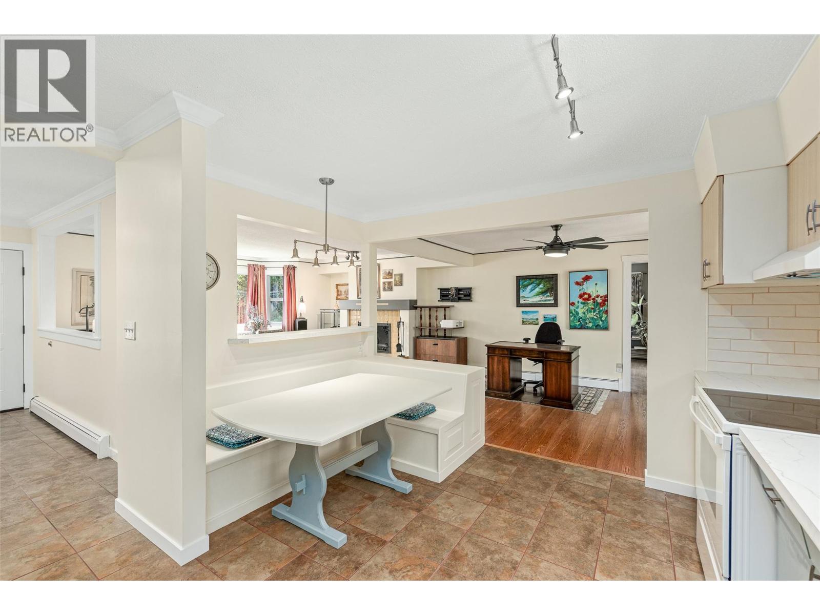 10330 Meadow Road - 19