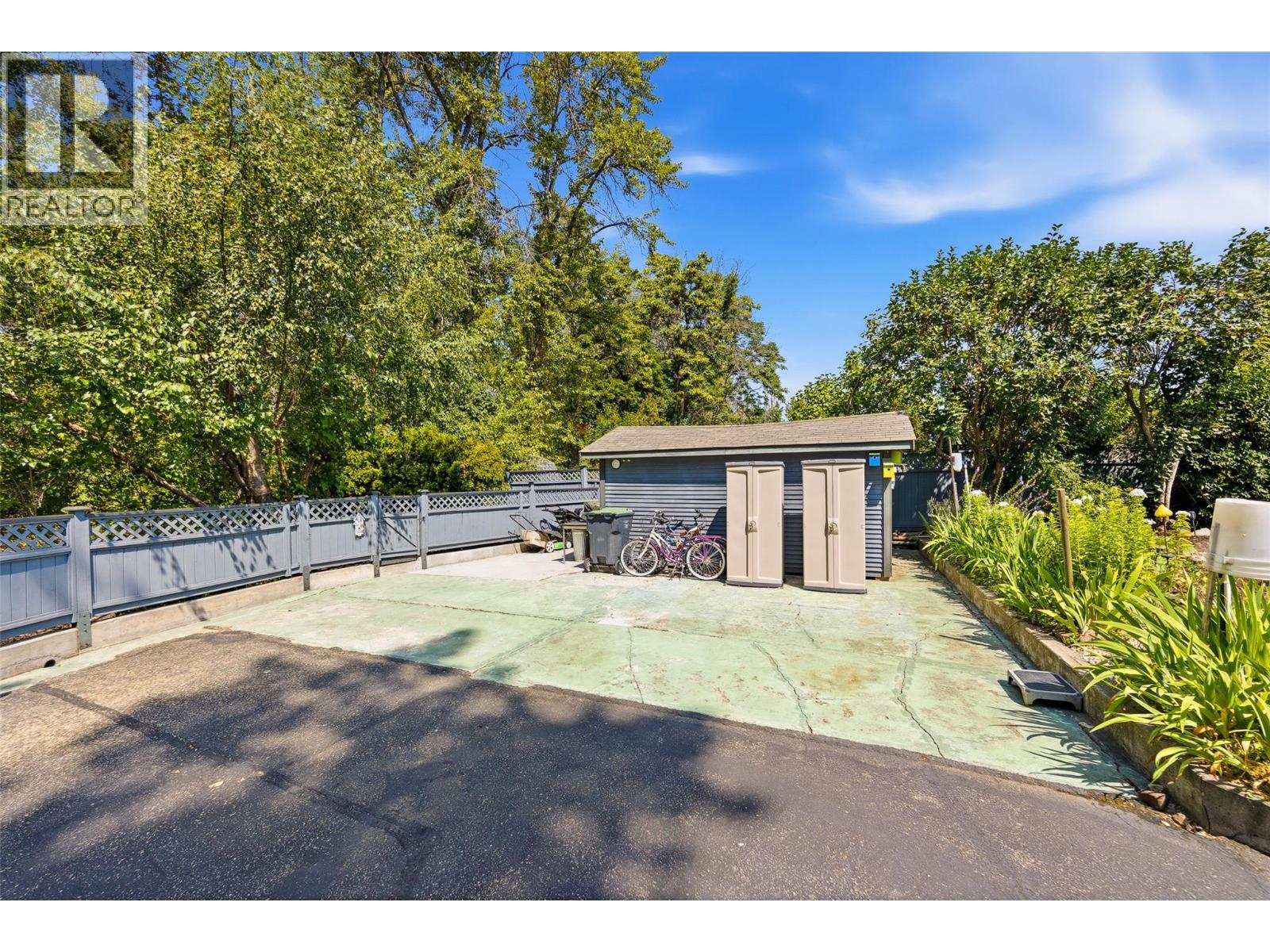 10330 Meadow Road - 60
