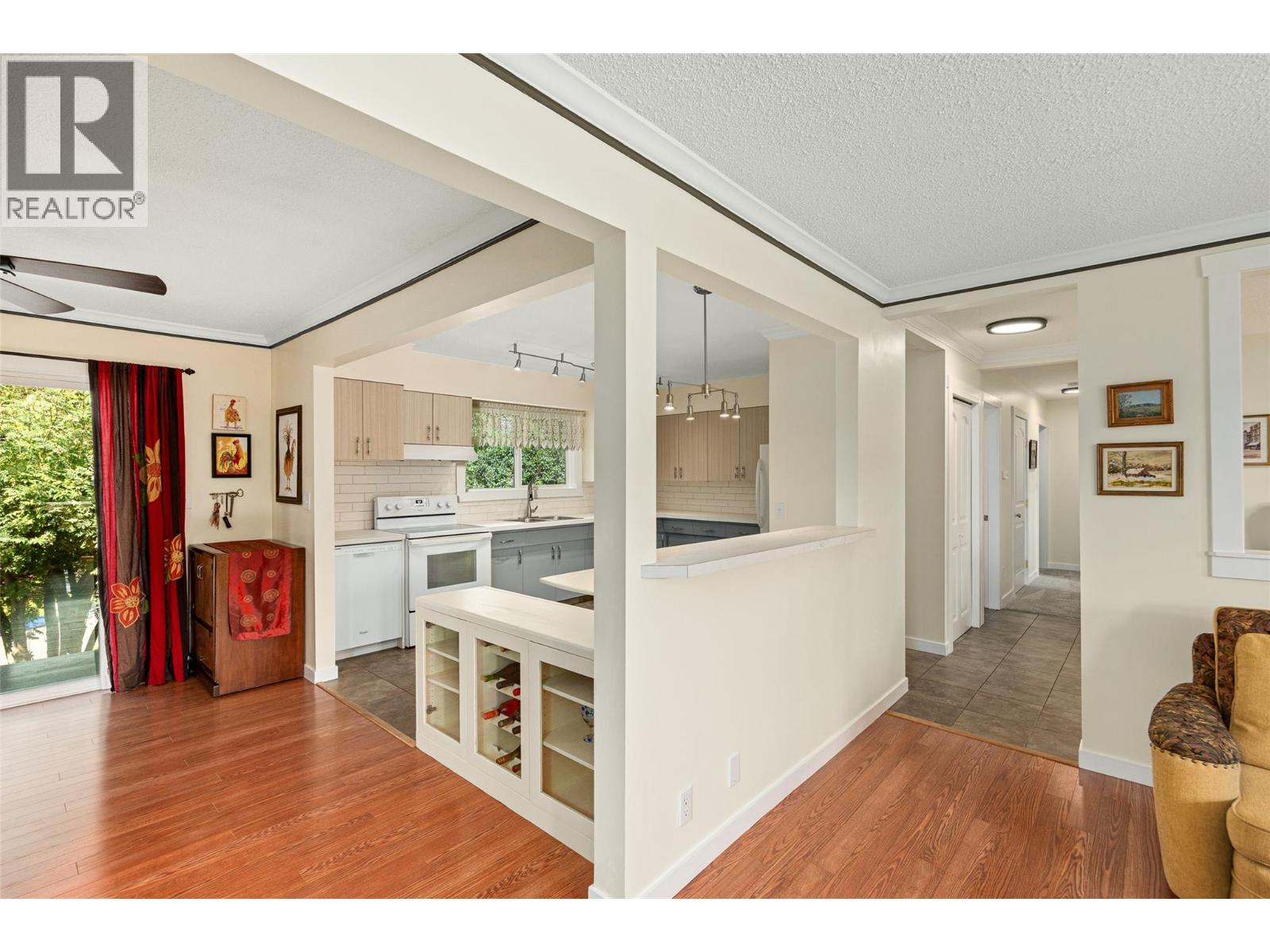 10330 Meadow Road - 14