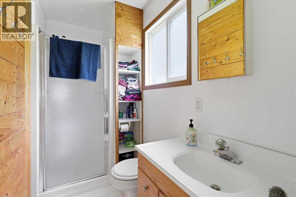 1301 Glen Haven Crescent - 8
