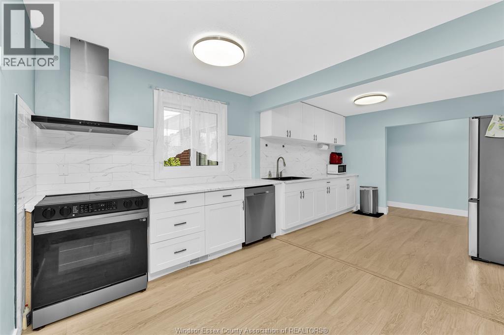 3660 ROXBOROUGH - 11