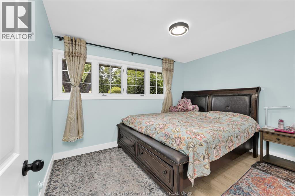 3660 ROXBOROUGH - 17