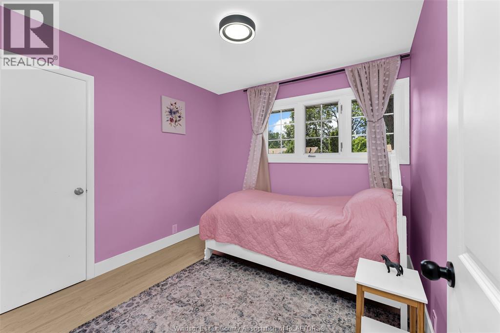 3660 ROXBOROUGH - 18