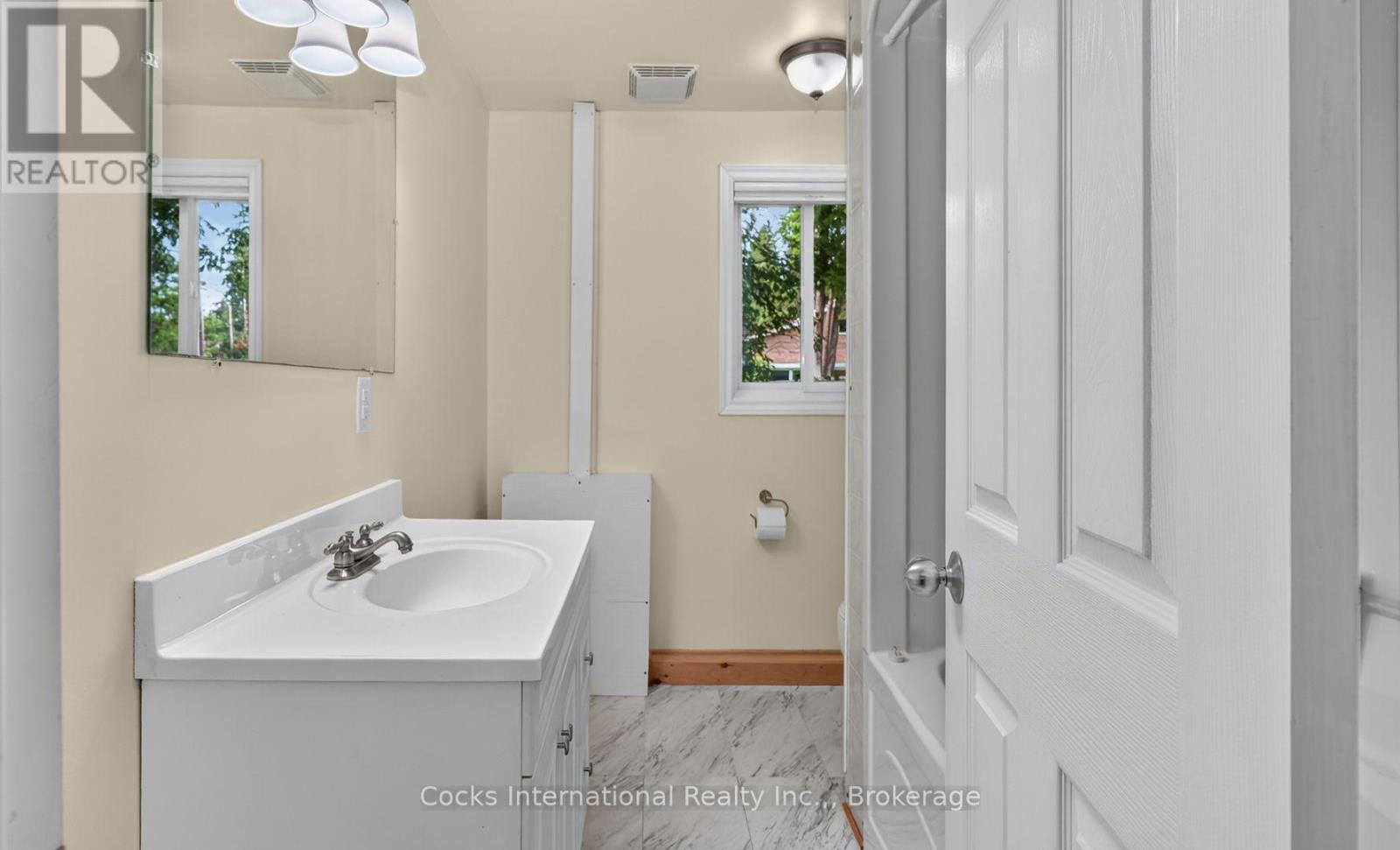 185 MCPHERSON STREET - Image 15