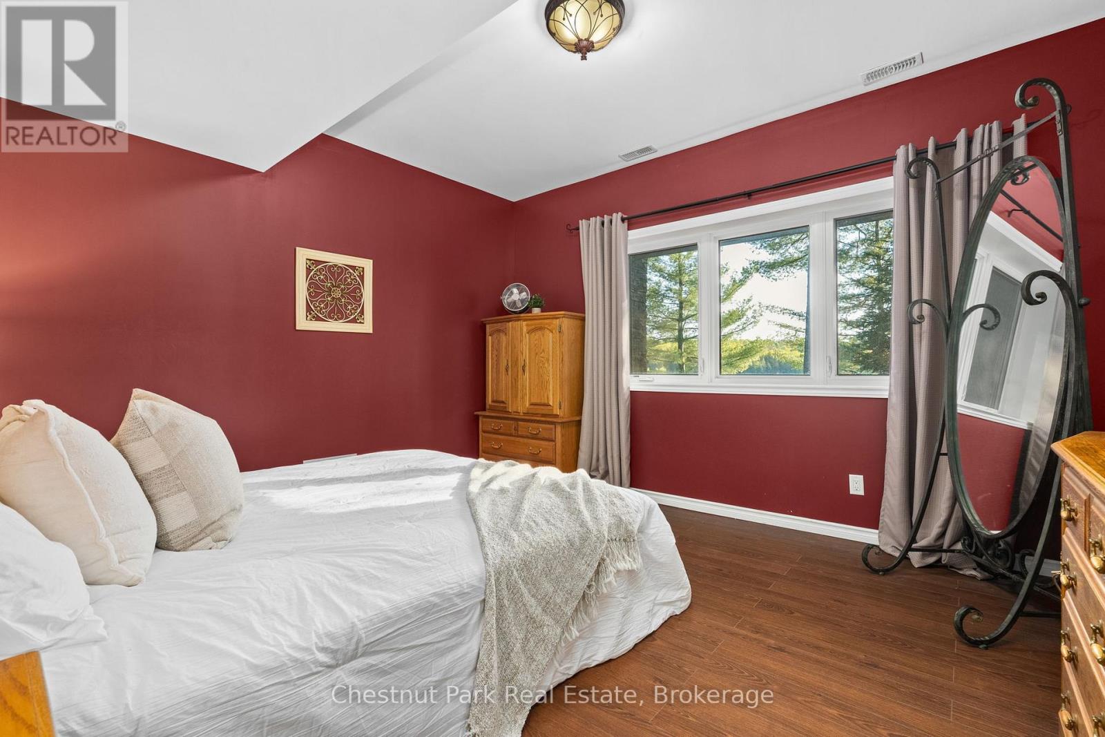 132 PINEDALE ROAD - 41