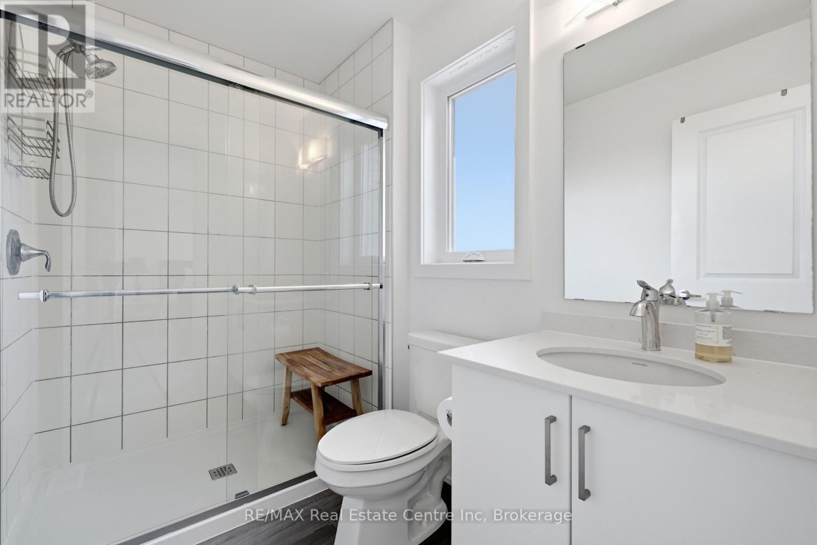 50 FERRIS CIRCLE - Image 14