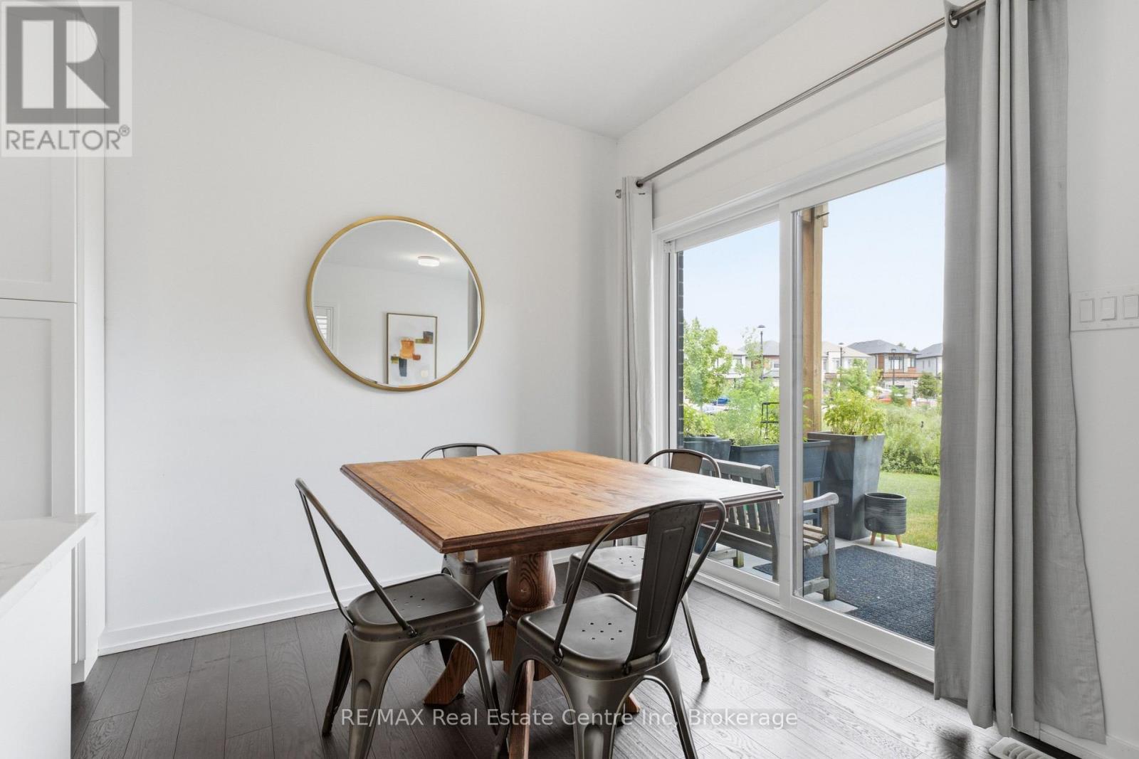 50 FERRIS CIRCLE - Image 7