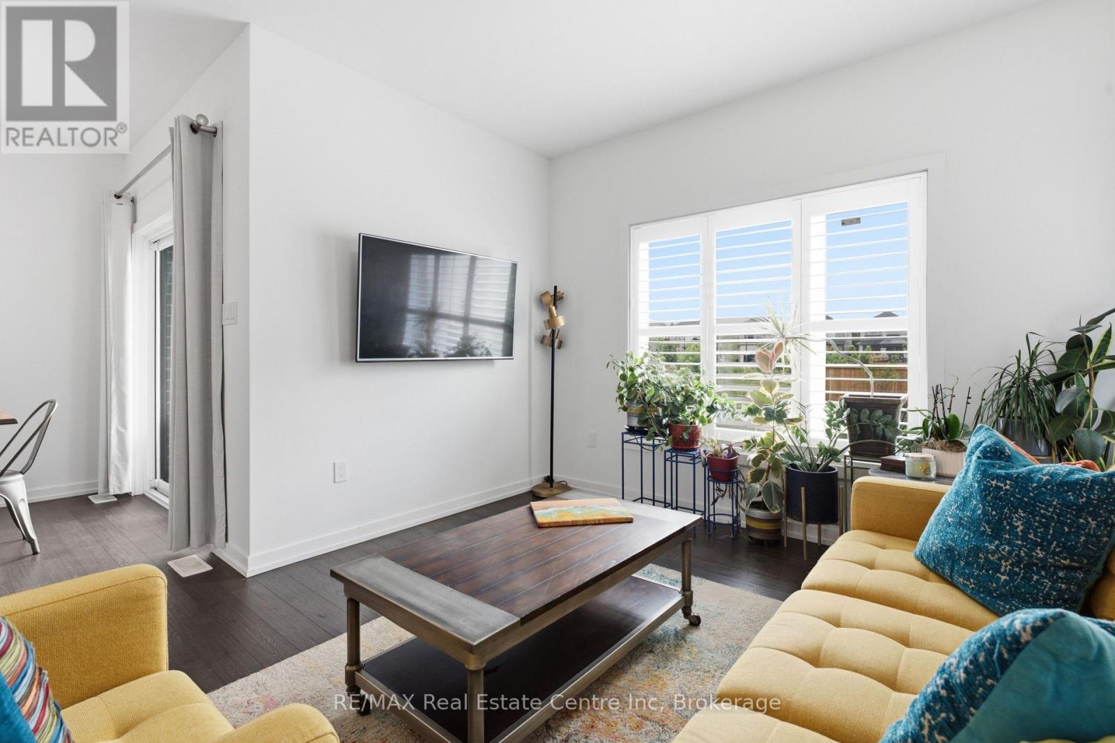 50 FERRIS CIRCLE - Image 9