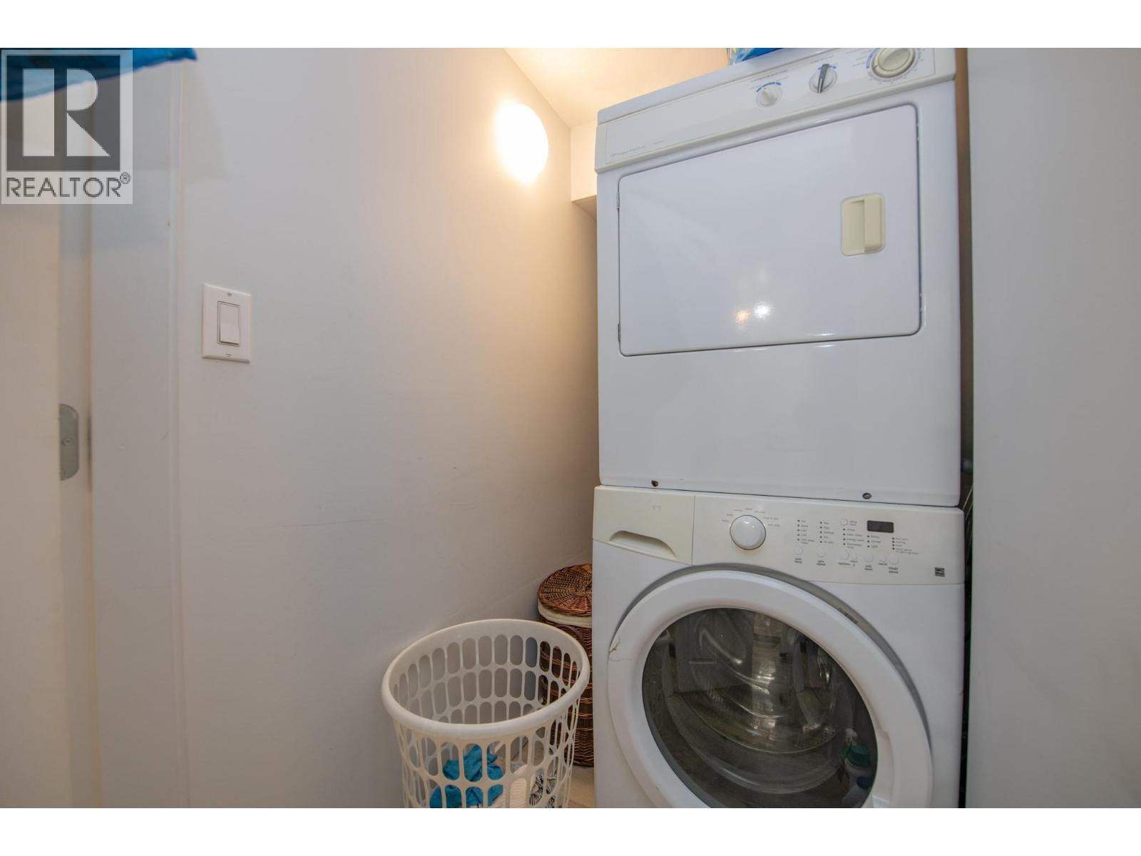 3313 Belaire Drive - 36