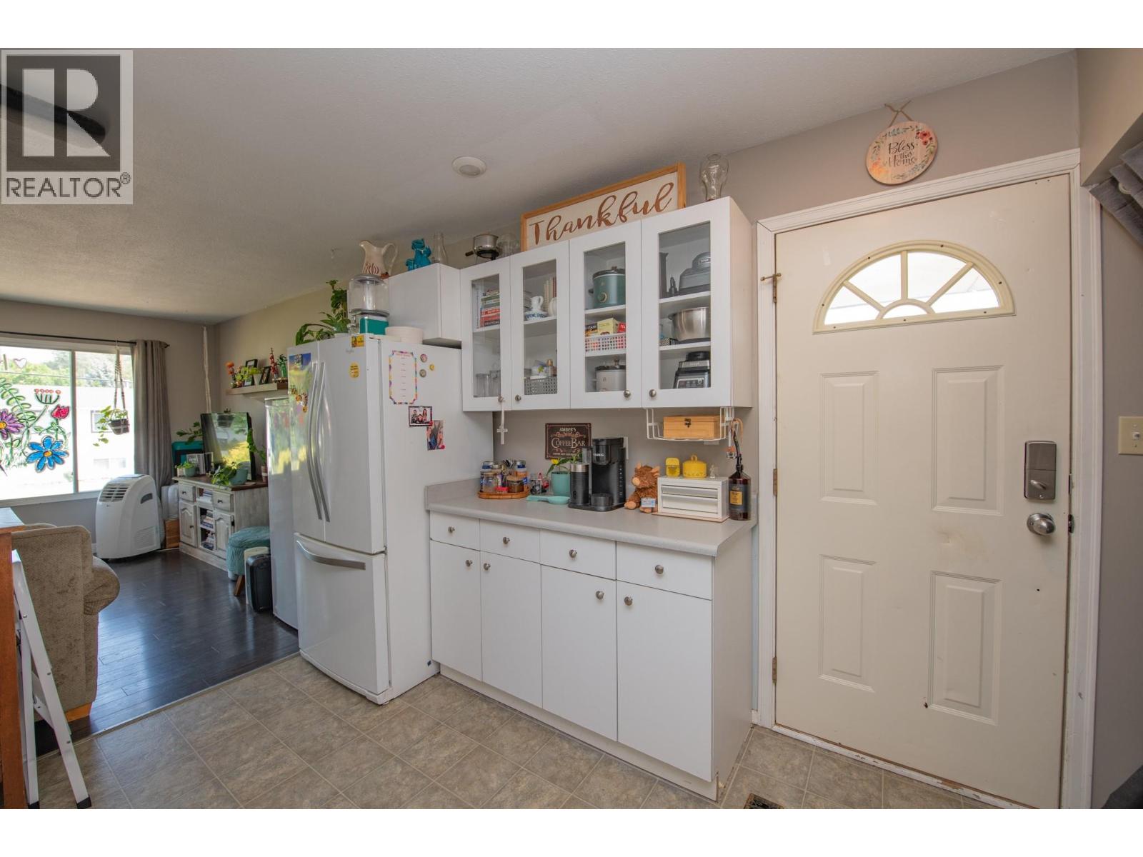 3313 Belaire Drive - 6
