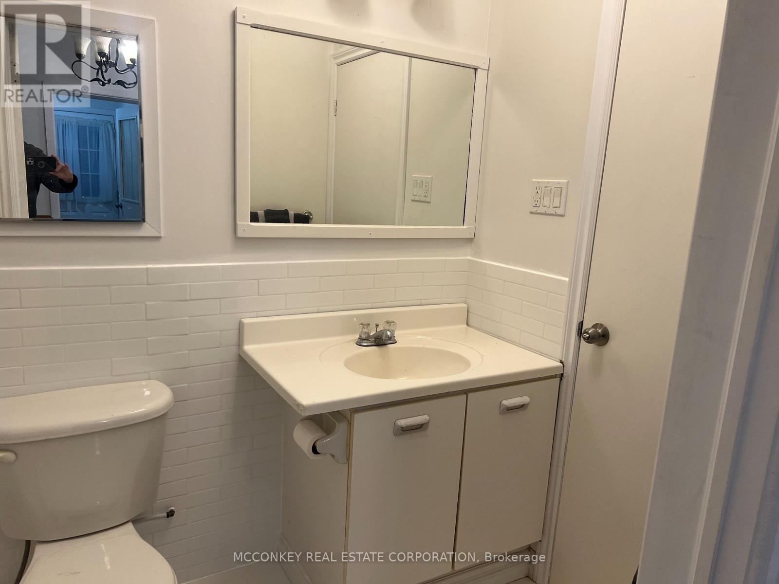 24 KING STREET W - 13