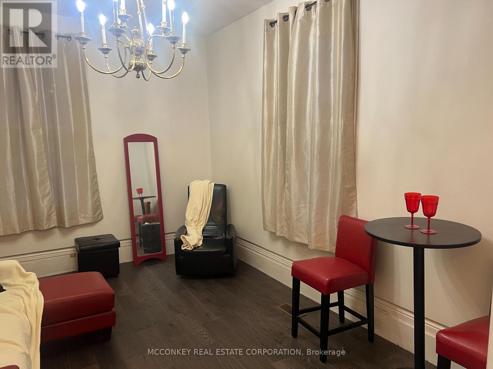 24 KING STREET W - 6